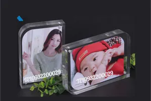 Khung mica mẹ và bé