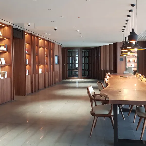 Cửa kính tự động Woosung 1000 - Mở cong