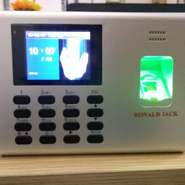 Máy chấm công vân tay RONALD JACK RJ1300