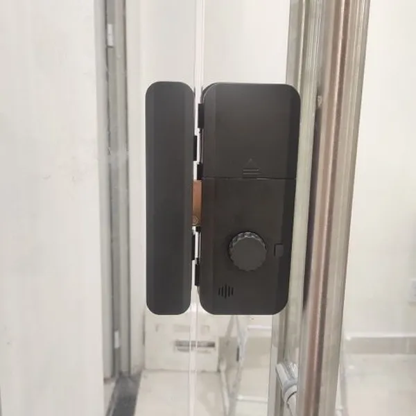 Khóa Cửa Kính Cường Lực Capsule A6