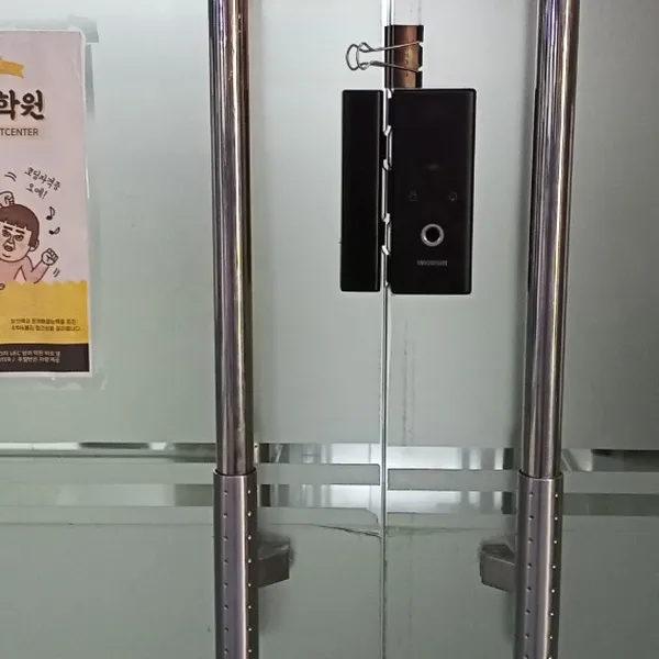 Khóa cửa kính Viro Smartlock 5in1 VR-E13