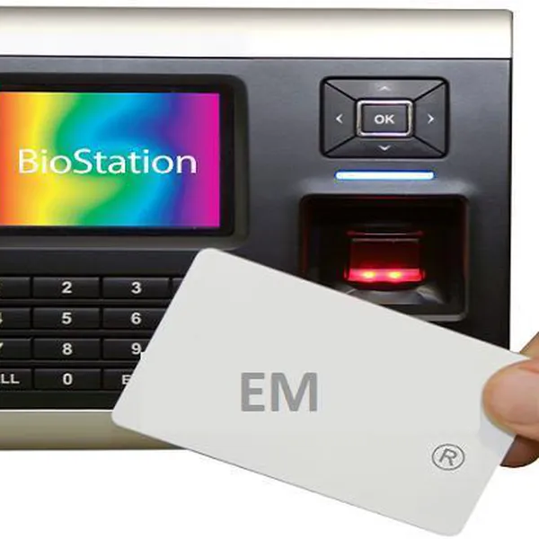 Máy chấm công kiểm soát cửa ra vào và vân tay SUPREMA BioStation BST-OC
