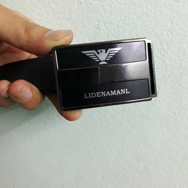 Camera ngụy trang thắt lưng nam