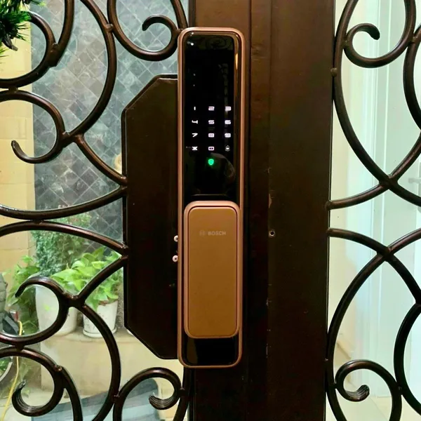 Khóa Vân Tay Bosch EL600 - Màu Vàng