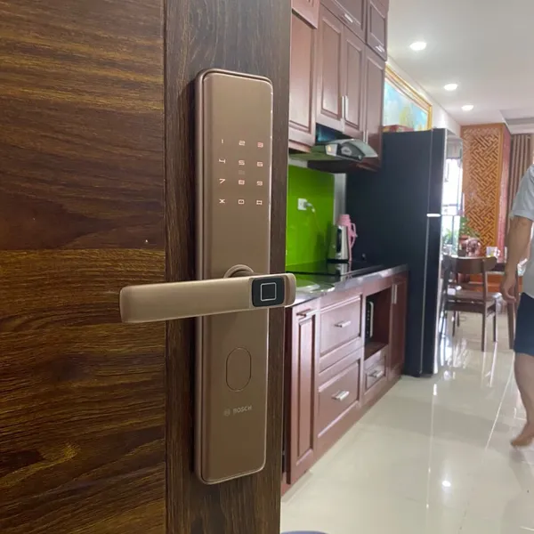 Khóa Vân Tay Bosch ID30B - Màu Đồng