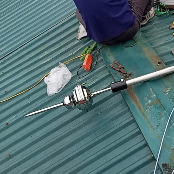 Kim thu sét OLYMPUS ESE 60 bán kính RP = 140m