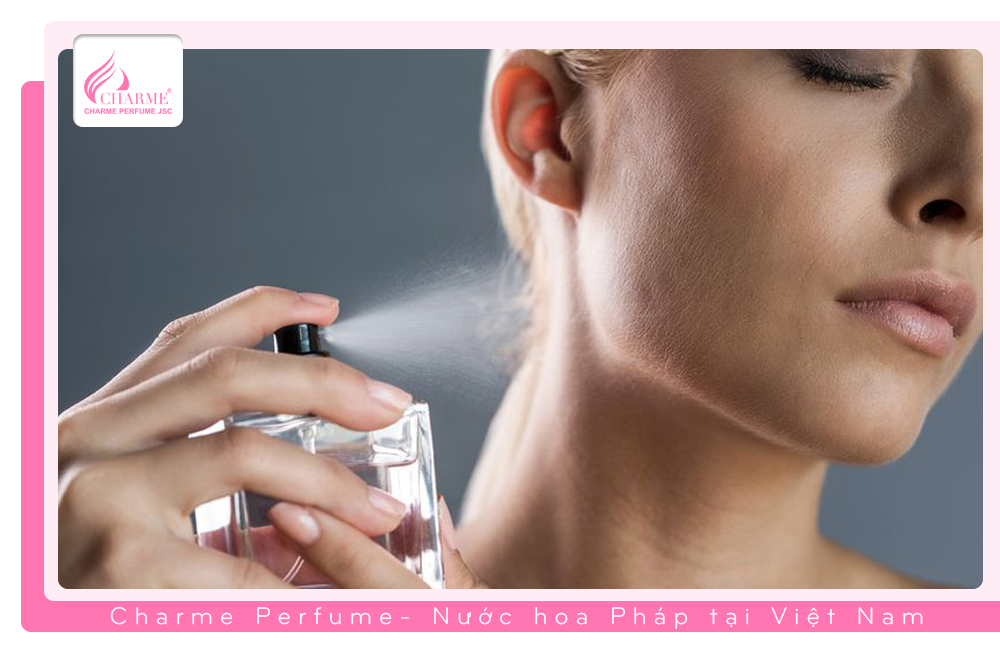 Cách Xịt Nước Hoa Thơm Lâu