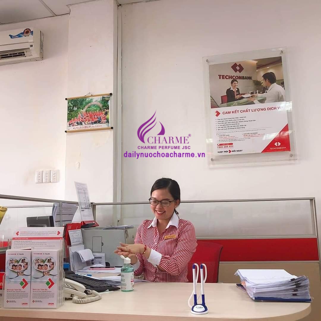 Gel Rửa Tay Khô DR. CHARME 250ml