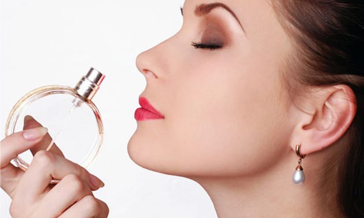 12 Nguyên Nhân Nước Hoa Chính Hãng Bị Biến Đổi Mùi