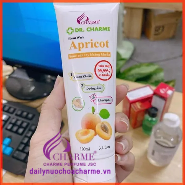 Nước Rửa Tay DR. CHARME Apricot 100ml