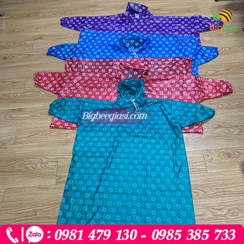 Áo mưa bít họa tiết cho bé gái Áo mưa bít họa tiết cho bé gái