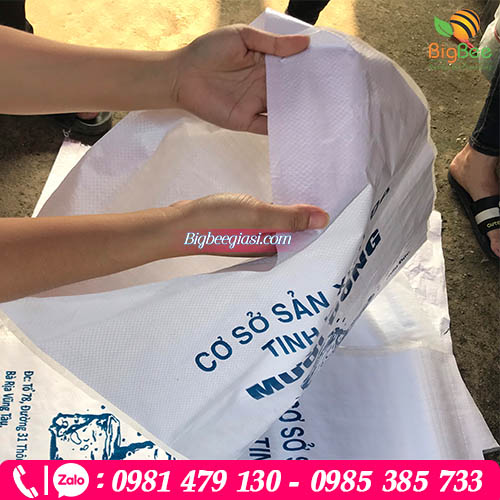 Chất lượng bao đựng nước đá và màu mực in vô cùng sắc nét và bắt mắt Chất lượng bao đựng nước đá và màu mực in vô cùng sắc nét và bắt mắt