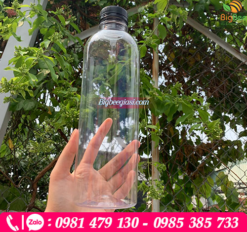 Chai nhựa 1000ml có bề ngoài trong suốt bóng bẩy Chai nhựa 1000ml có bề ngoài trong suốt bóng bẩy