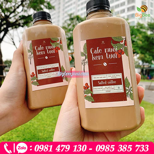 Chai nhựa dẹt chữ nhật 330ml đựng trà sữa được nhiều cửa hàng lựa chọn Chai nhựa dẹt chữ nhật 330ml đựng trà sữa được nhiều cửa hàng lựa chọn