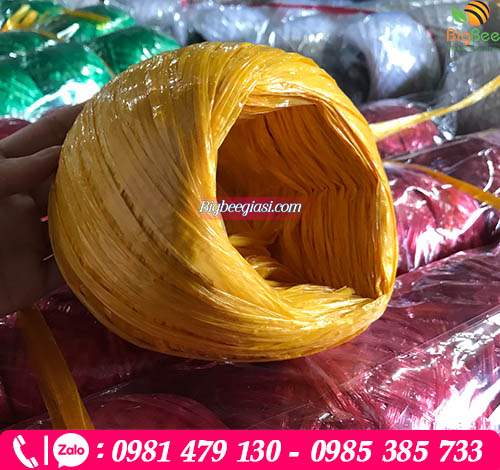 Dây nilon cuộn màu vàng 100g giá rẻ tại Thu Hồng Dây nilon cuộn màu vàng 100g giá rẻ tại Thu Hồng
