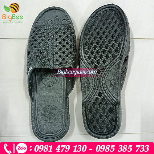 Dép tổ ong đế cao vừa phải, mặt đế phủ hạt chống trơn trượt Dép tổ ong đế cao vừa phải, mặt đế phủ hạt chống trơn trượt