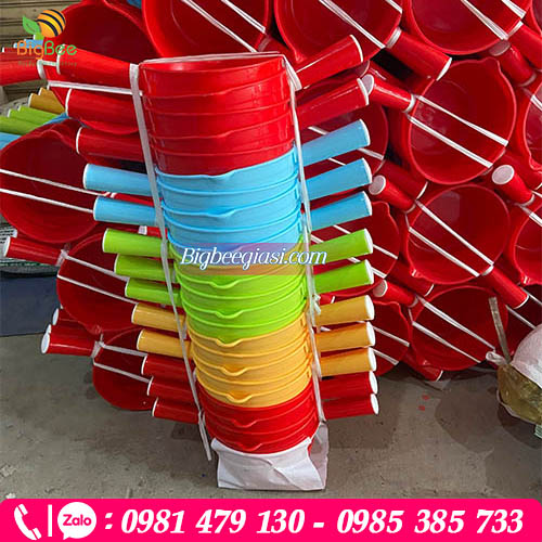 Gáo múc nước nhựa cán tròn có mỏ Gáo múc nước nhựa cán tròn có mỏ