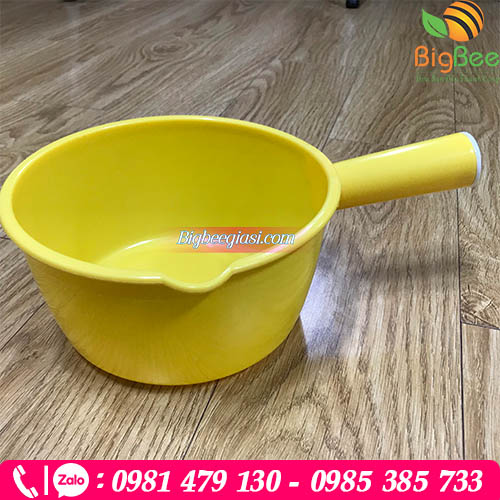 Gáo múc nước có mỏ Gáo múc nước có mỏ