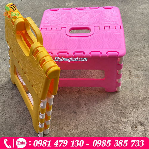 Ghế nhựa gấp gọn tiếp kiệm không gian lưu trữ Ghế nhựa gấp gọn tiếp kiệm không gian lưu trữ