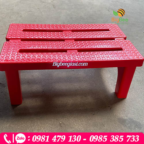 Ghế thẻ mini 4 sọc màu đỏ Ghế thẻ mini 4 sọc màu đỏ