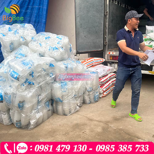 Thu Hồng giao hàng tận nơi, miễn phí vận chuyển tại TpHCM Thu Hồng giao hàng tận nơi, miễn phí vận chuyển tại TpHCM