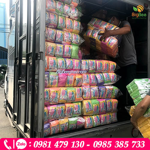 Xưởng Thu Hồng hỗ trợ giao hàng tận nơi nhanh chóng Xưởng Thu Hồng hỗ trợ giao hàng tận nơi nhanh chóng