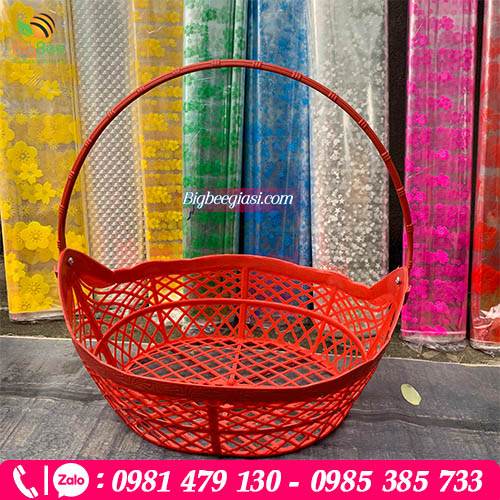 Mẫu Giỏ nhựa đựng quà tết màu đỏ Mẫu Giỏ nhựa đựng quà tết màu đỏ
