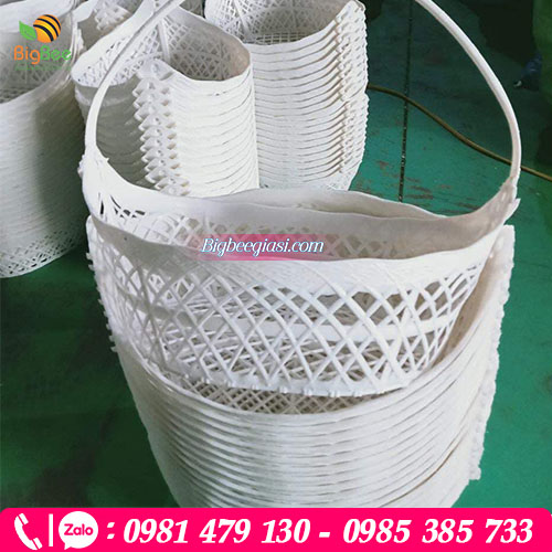 Mẫu Giỏ nhựa đựng quà tết màu trắng Mẫu Giỏ nhựa đựng quà tết màu trắng