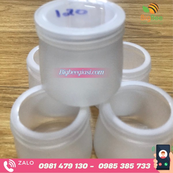 Hũ sữa chua 120ml. Hũ sữa chua 120ml.