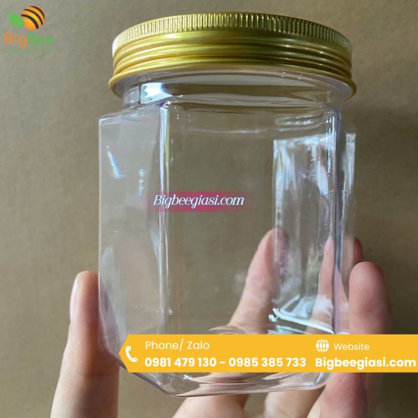 Hũ nhựa lục giác nắp thiếc vàng Hũ nhựa lục giác nắp thiếc vàng