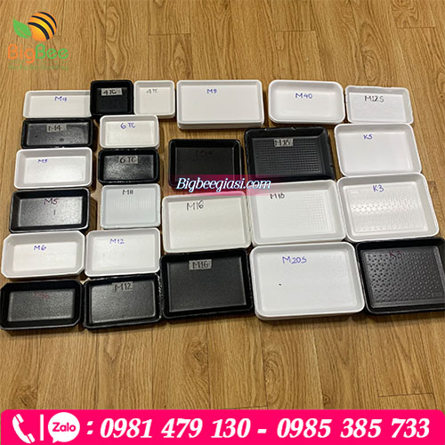 Các loại khay xốp đen trắng, lớn nhỏ đựng trái cây Các loại khay xốp đen trắng, lớn nhỏ đựng trái cây