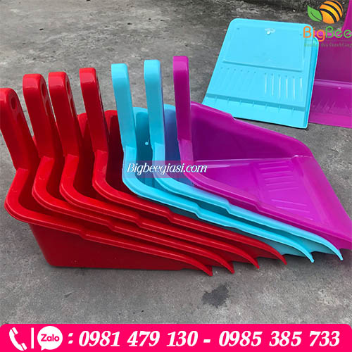 Thu Hồng cung cấp ky hốt rác đủ màu giá rẻ Thu Hồng cung cấp ky hốt rác đủ màu giá rẻ