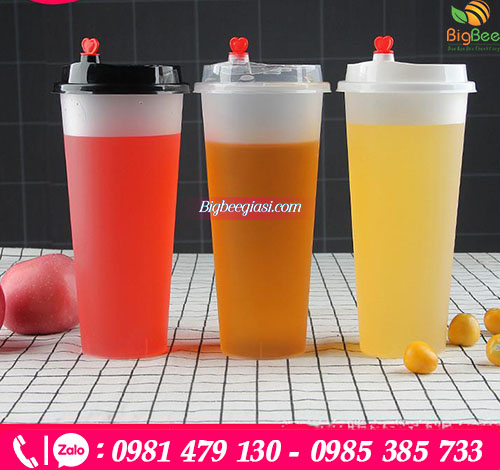 Ly nhựa nút tim hút khách ngay từ cái nhìn đầu tiên Ly nhựa nút tim hút khách ngay từ cái nhìn đầu tiên