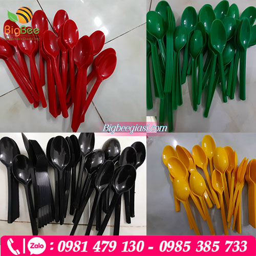 Muỗng nhựa cán dài đủ màu Muỗng nhựa cán dài đủ màu