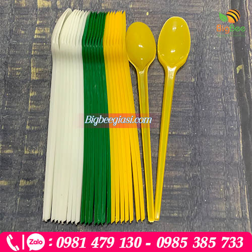 Muỗng nhựa trà sữa, sinh tố, chè dùng 1 lần cán dài đa dạng màu sắc Muỗng nhựa trà sữa, sinh tố, chè dùng 1 lần cán dài đa dạng màu sắc