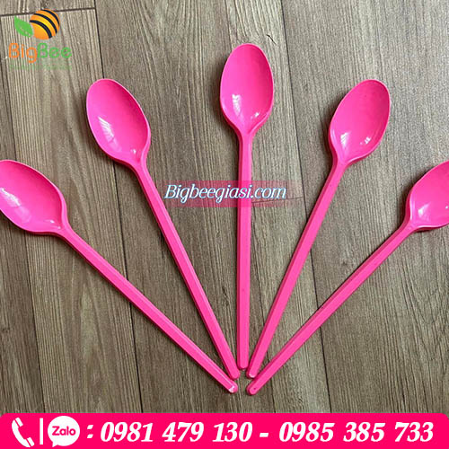 Muỗng nhựa trà sữa cán dài màu hồng Muỗng nhựa trà sữa cán dài màu hồng