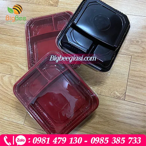 Khay nhựa đựng cơm 3 ngăn đỏ đen nắp trong