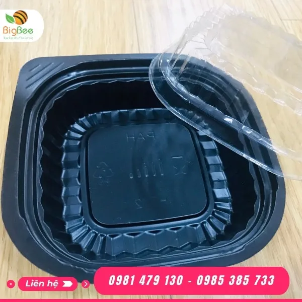 HỘP NHỰA ĐẾ ĐEN HT12( ĐỰNG BÁNH MÌ BƠ TỎI)  KT 130*60*130mm