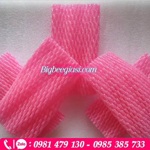 Lưới xốp đỏ dài 15cm đựng Táo, Ổi, Lê....