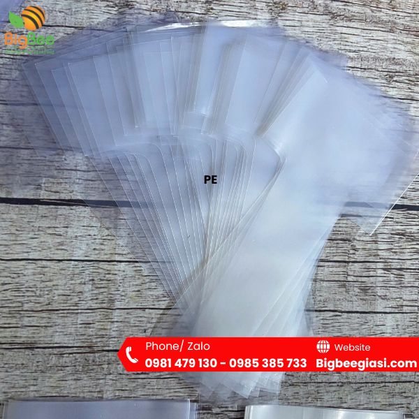 Túi chữ T chất liệu trong, dẻo, chắc chắn Túi chữ T chất liệu trong, dẻo, chắc chắn