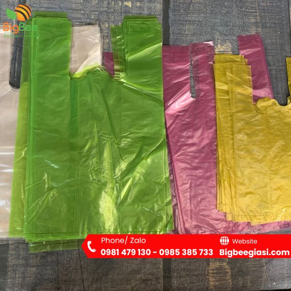 Túi xốp trơn hàng thường, có màu hơi đục loại phổ thông sử dụng đựng hàng hóa nhẹ Túi xốp trơn hàng thường, có màu hơi đục loại phổ thông sử dụng đựng hàng hóa nhẹ