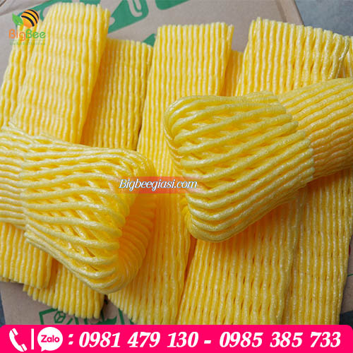 Xốp lưới có dạng mắt cáo tạo sự thông thoáng cho trái cây Xốp lưới có dạng mắt cáo tạo sự thông thoáng cho trái cây