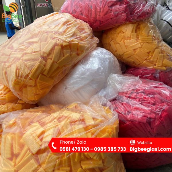 Đa dạng kích thước và màu sắc xốp bọc trái cây Đa dạng kích thước và màu sắc xốp bọc trái cây