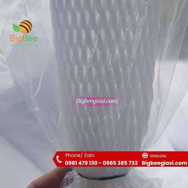 Nhận gia công xốp lưới xốp bọc ổi theo yêu cầu Nhận gia công xốp lưới xốp bọc ổi theo yêu cầu