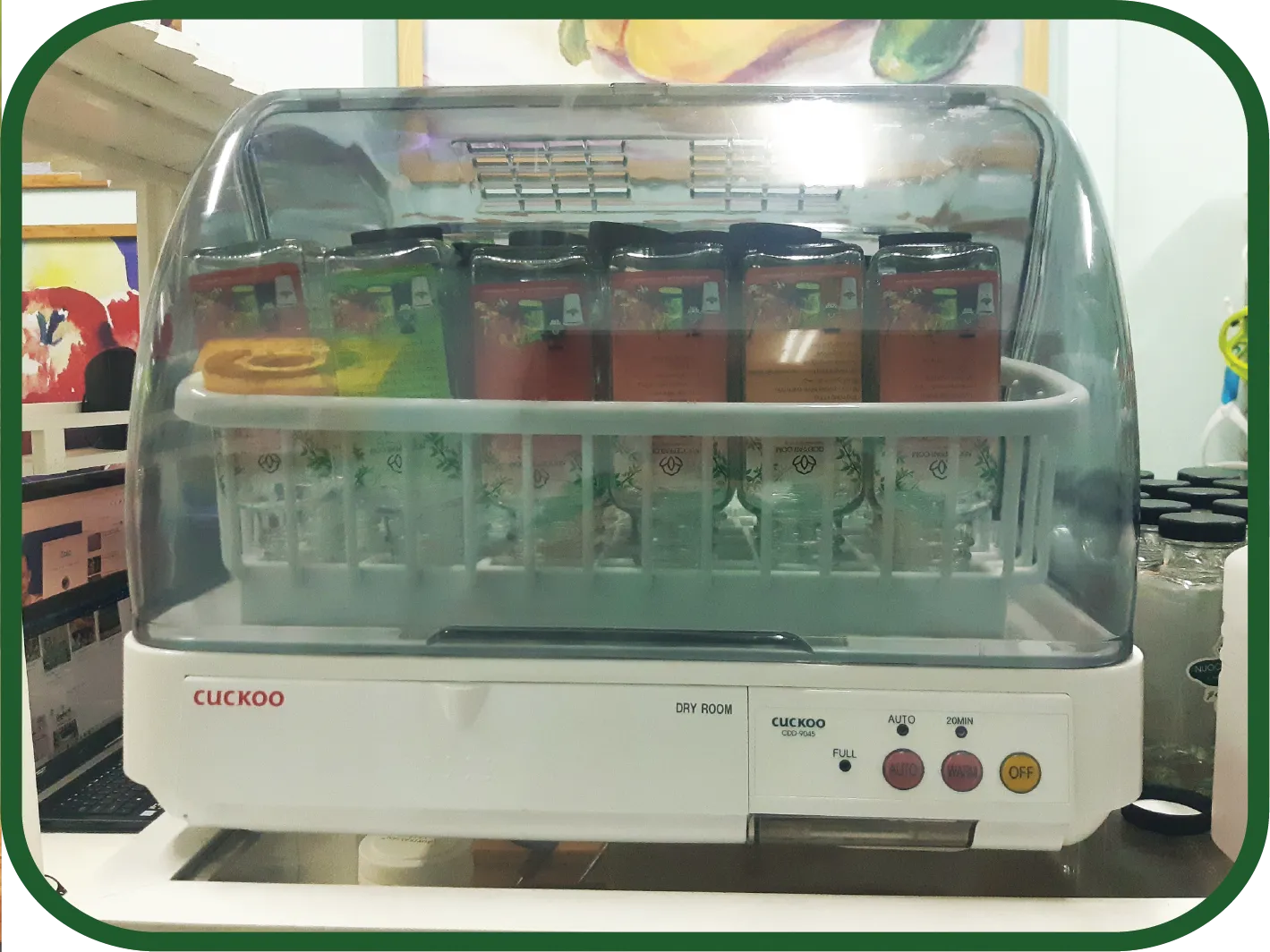 Sấy chai để diệt khuẩn trước khi dùng