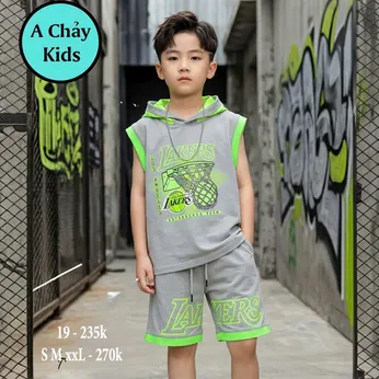 Đồ bộ bé trai có nón in chữ tay phối bo dệt phong cách hiphop siêu ngầu cho bé diện đi chơi , du lịch