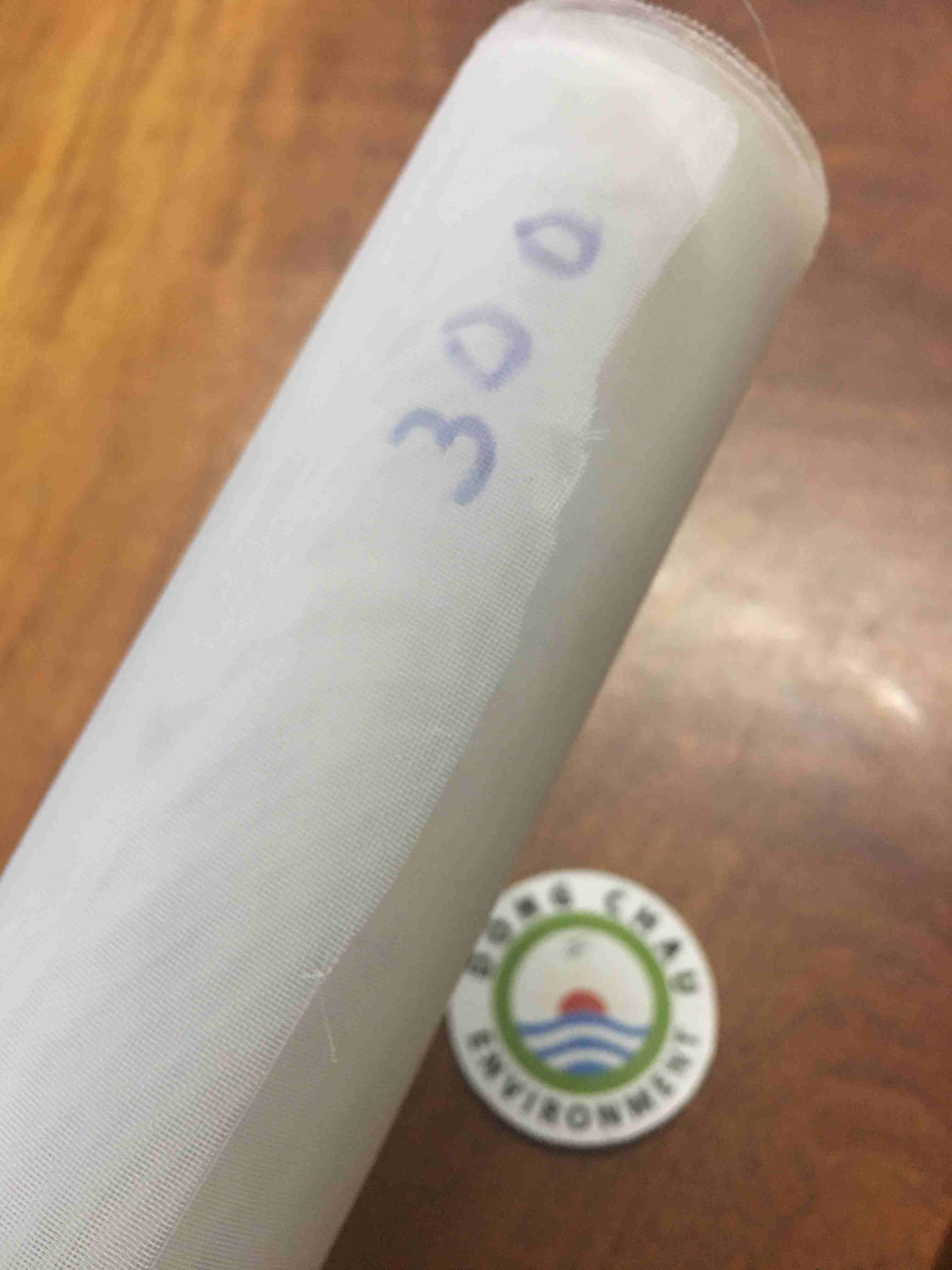 chi tiết nguyên cuộn Liên hệ vải lọc nước lọc chất lỏng NMO 300 Micron