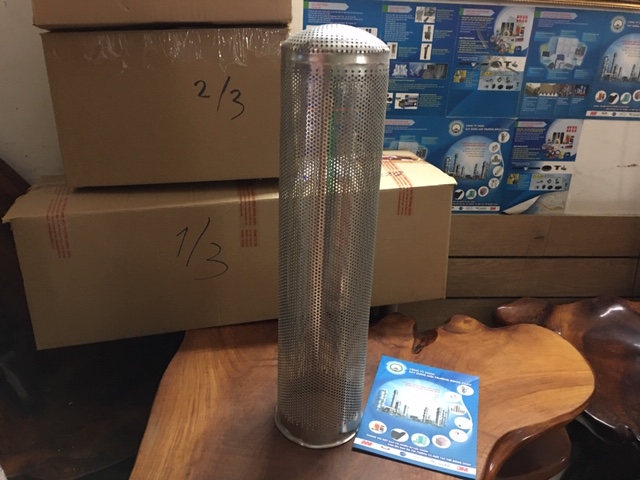 rổ inox chứa túi của bình lọc công nghiệp