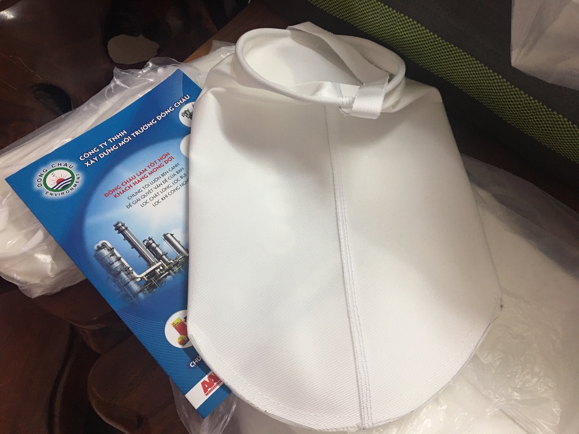 chi tiết sản phẩm Túi lọc vải dệt PP vòng inox