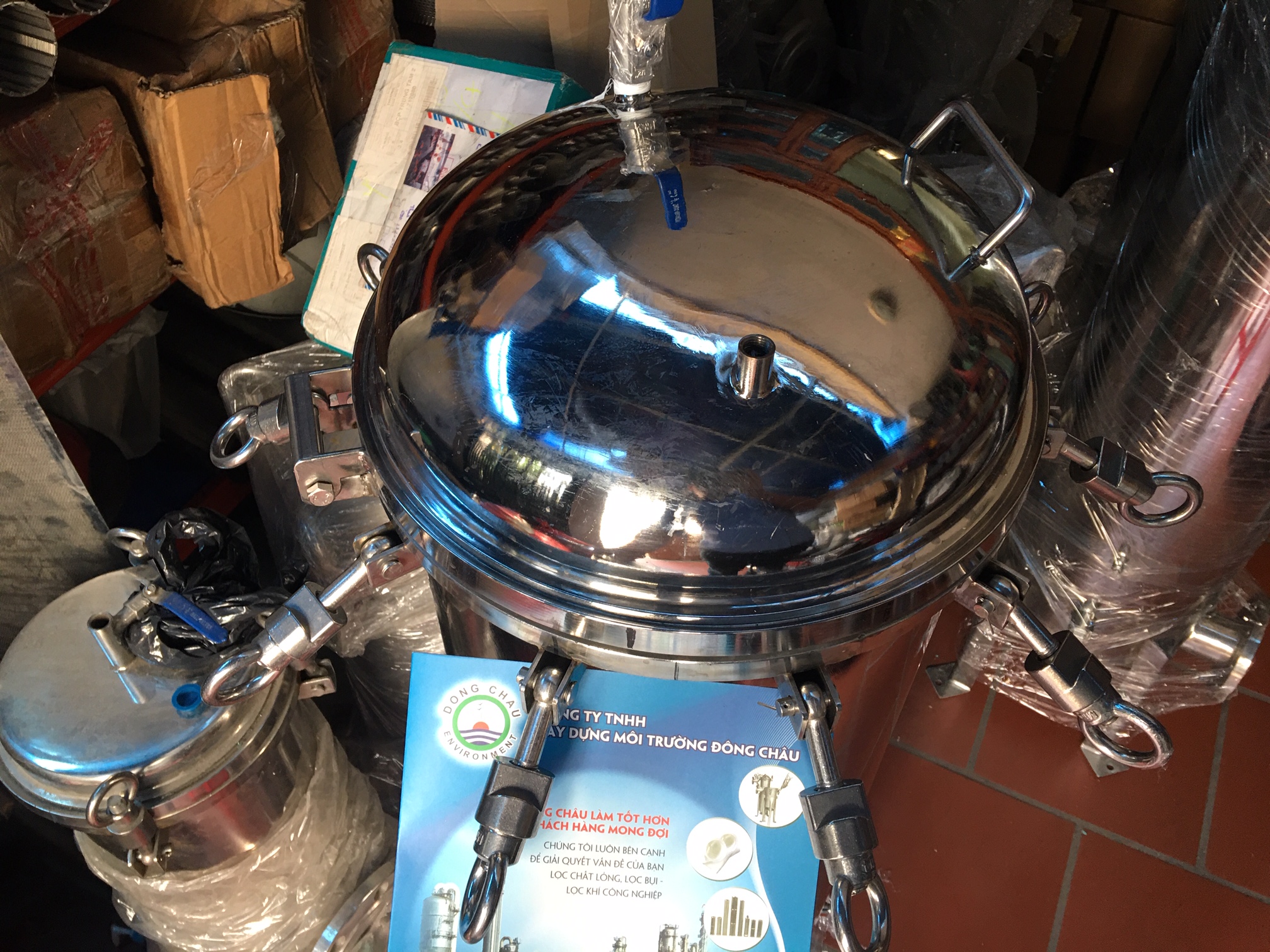 phân phối giá sỉ Bình inox lọc cặn trong sản xuất 15 lõi 40 inch